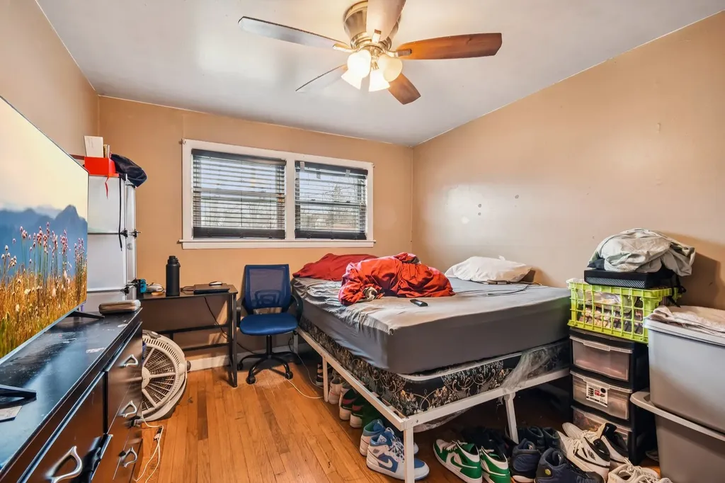 2850 East 94th Street Chicago IL 60617