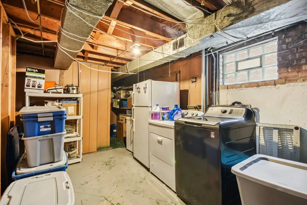 2850 East 94th Street Chicago IL 60617