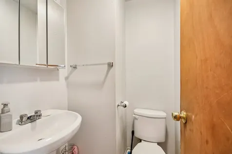 2850 East 94th Street Chicago IL 60617