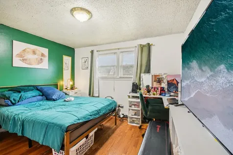 2850 East 94th Street Chicago IL 60617