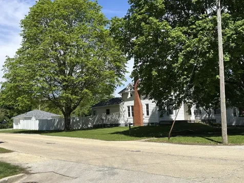 359 West Orleans Street Paxton IL 60957