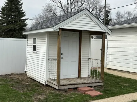 359 West Orleans Street Paxton IL 60957