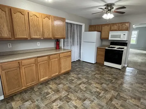 359 West Orleans Street Paxton IL 60957