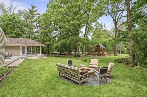 1355 Woodland Lane Riverwoods IL 60015