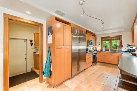 1355 Woodland Lane Riverwoods IL 60015