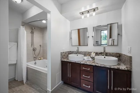 9078 Heathwood Drive Niles IL 60714
