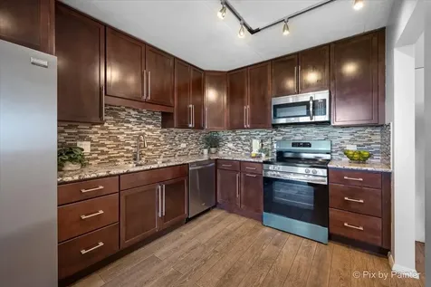 9078 Heathwood Drive Niles IL 60714