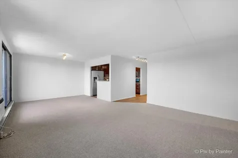 9078 Heathwood Drive Niles IL 60714