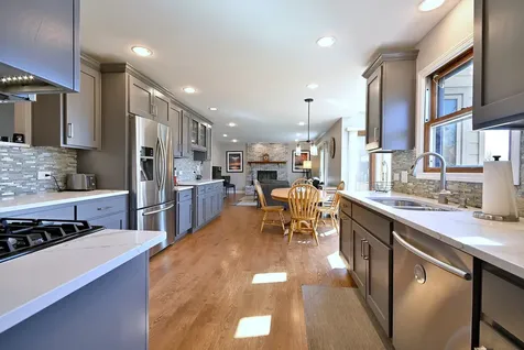 575 Montego Drive Elk Grove Village IL 60007