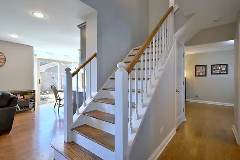 575 Montego Drive Elk Grove Village IL 60007