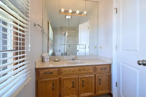 575 Montego Drive Elk Grove Village IL 60007
