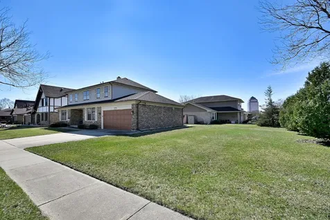 575 Montego Drive Elk Grove Village IL 60007