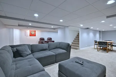 575 Montego Drive Elk Grove Village IL 60007