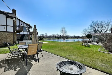 575 Montego Drive Elk Grove Village IL 60007