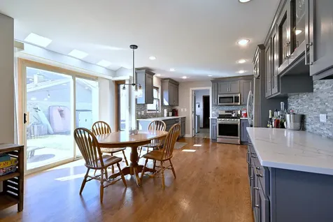 575 Montego Drive Elk Grove Village IL 60007