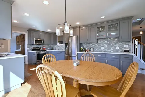 575 Montego Drive Elk Grove Village IL 60007