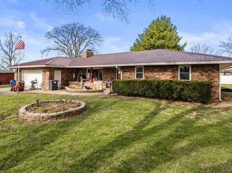 5 Truman Court Philo IL 61864