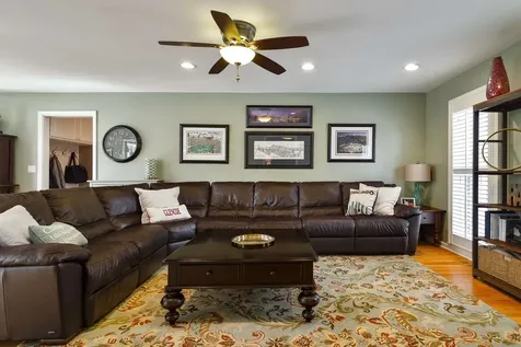 90 Linden Avenue Glencoe IL 60022