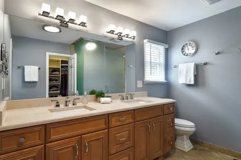 90 Linden Avenue Glencoe IL 60022
