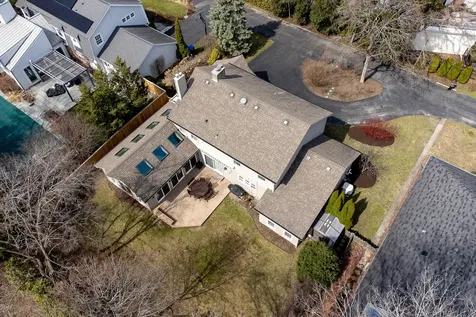 90 Linden Avenue Glencoe IL 60022