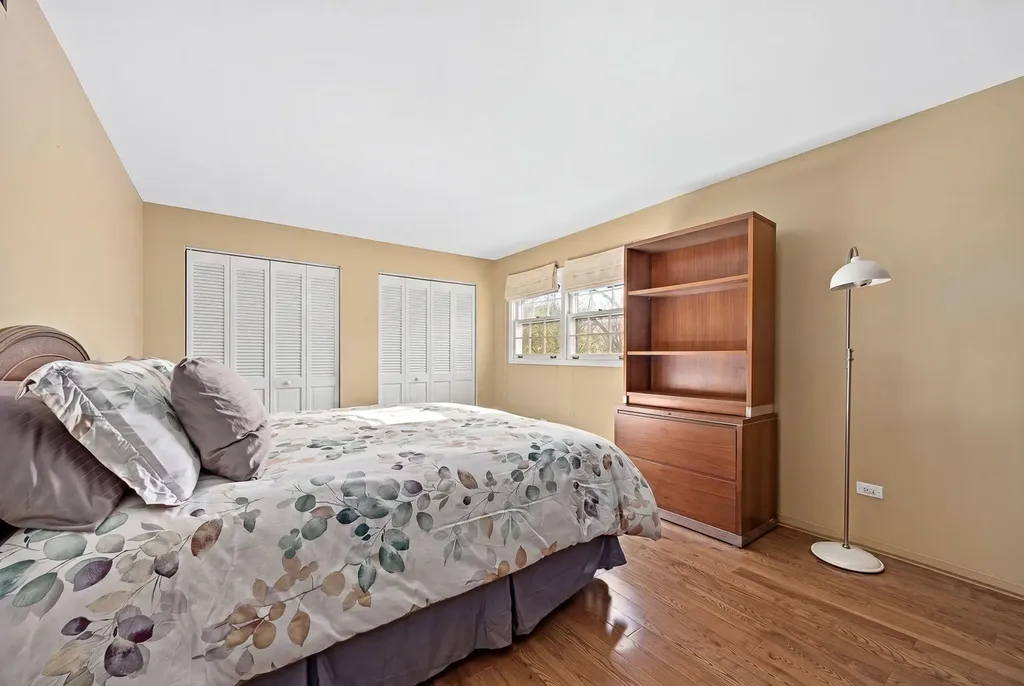 4821 Wallbank Avenue Downers Grove IL 60515