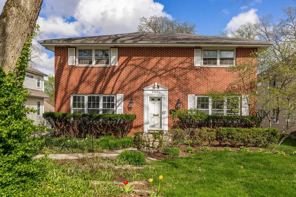 4821 Wallbank Avenue Downers Grove IL 60515
