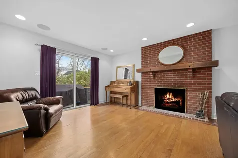 4821 Wallbank Avenue Downers Grove IL 60515