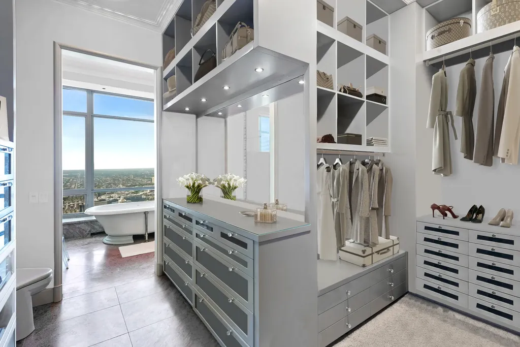 800 North Michigan Avenue Chicago IL 60611