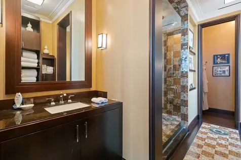800 North Michigan Avenue Chicago IL 60611