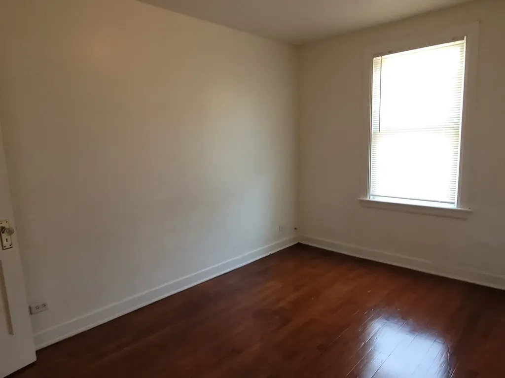 11720 South Wentworth Avenue Chicago IL 60628