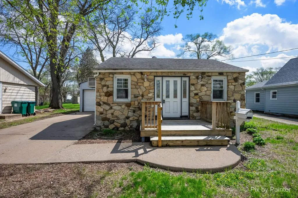 513 West 7th Street Rock Falls IL 61071