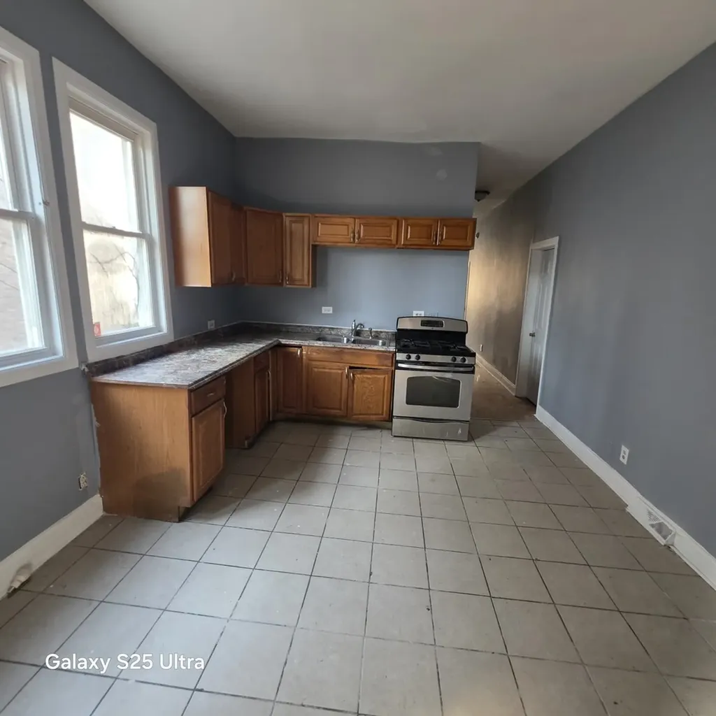 9021 South Exchange Avenue Chicago IL 60617