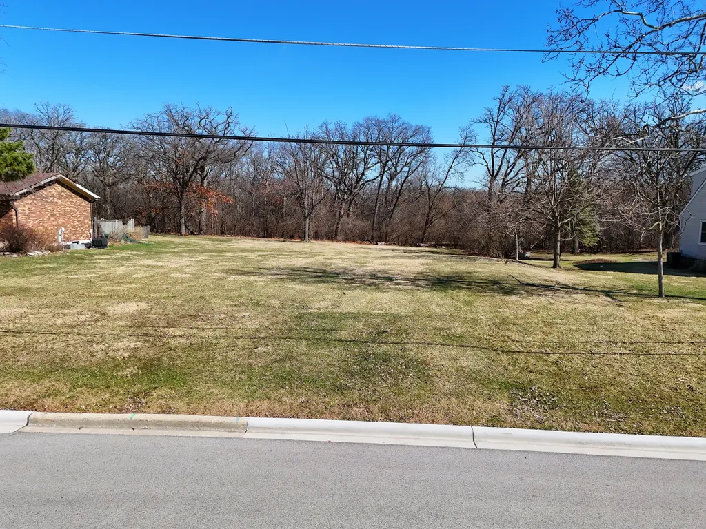 7001 Sunset Avenue Countryside IL 60525