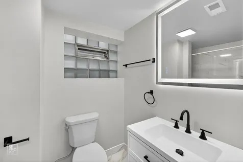8420 South Carpenter Street Chicago IL 60620