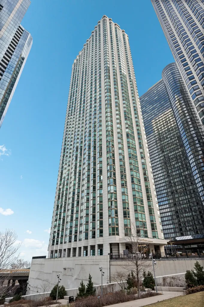 195 North Harbor Drive Chicago IL 60601