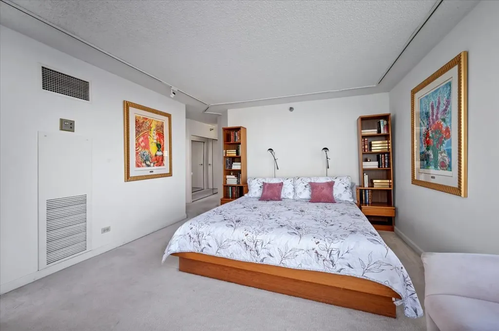 195 North Harbor Drive Chicago IL 60601