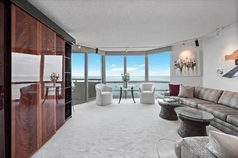195 North Harbor Drive Chicago IL 60601