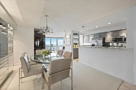 195 North Harbor Drive Chicago IL 60601