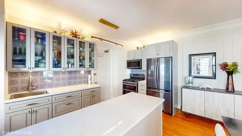 5000 North Marine Drive Chicago IL 60640