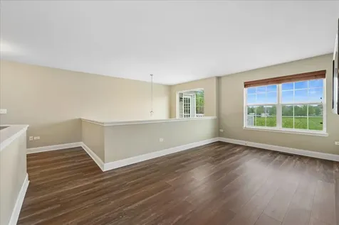2984 Shamrock Circle Elgin IL 60124