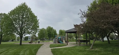 2984 Shamrock Circle Elgin IL 60124
