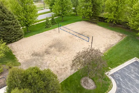 2984 Shamrock Circle Elgin IL 60124