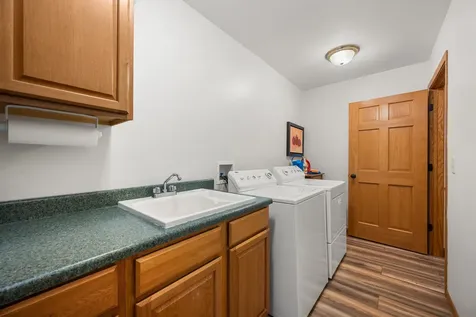 2105 Waterbury Lane W Sycamore IL 60178