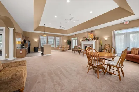 2105 Waterbury Lane W Sycamore IL 60178