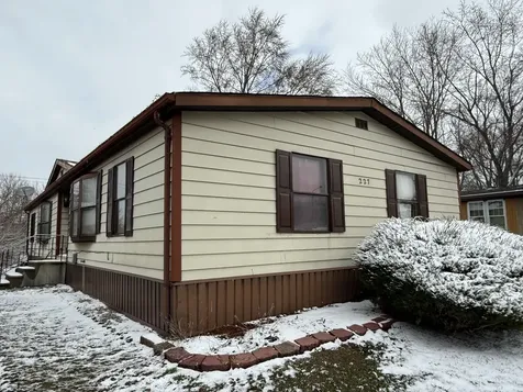 227 Blackthorn Road Matteson IL 60443