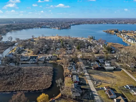 1112 Adams Avenue Wauconda IL 60084