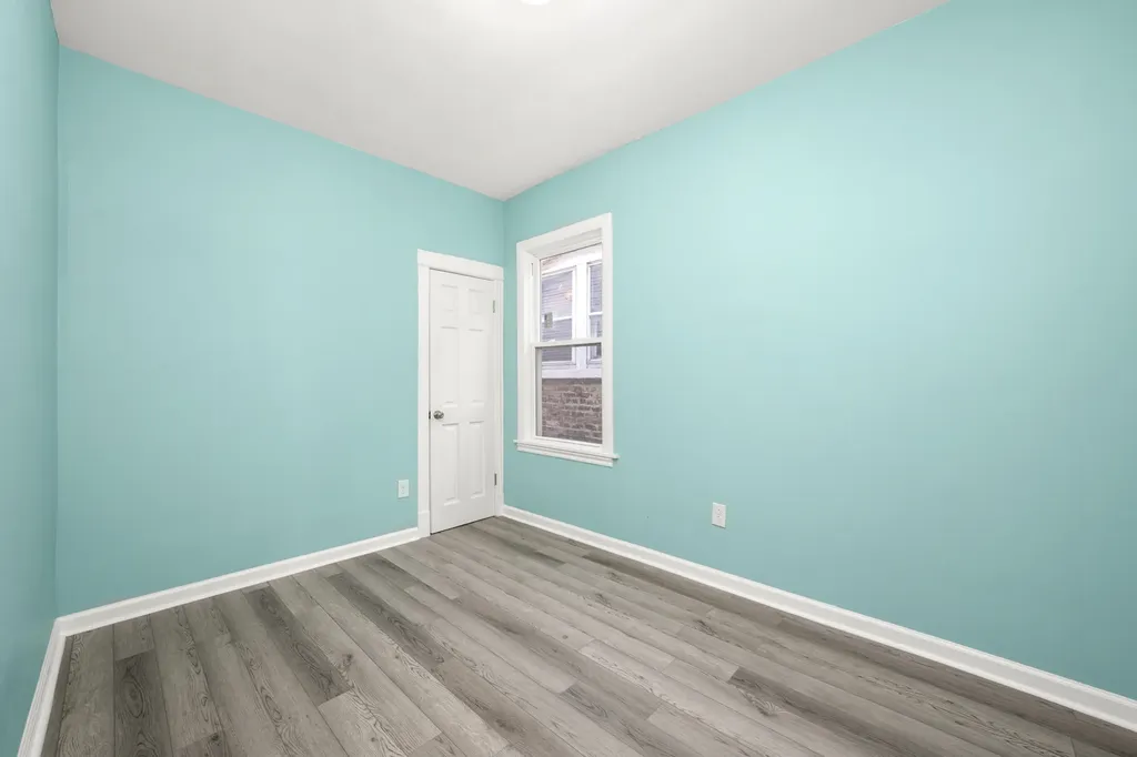 7128 South May Street Chicago IL 60621