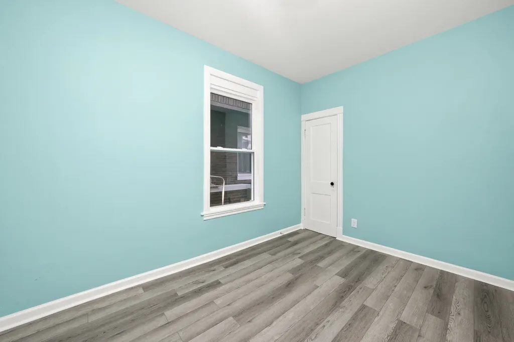7128 South May Street Chicago IL 60621