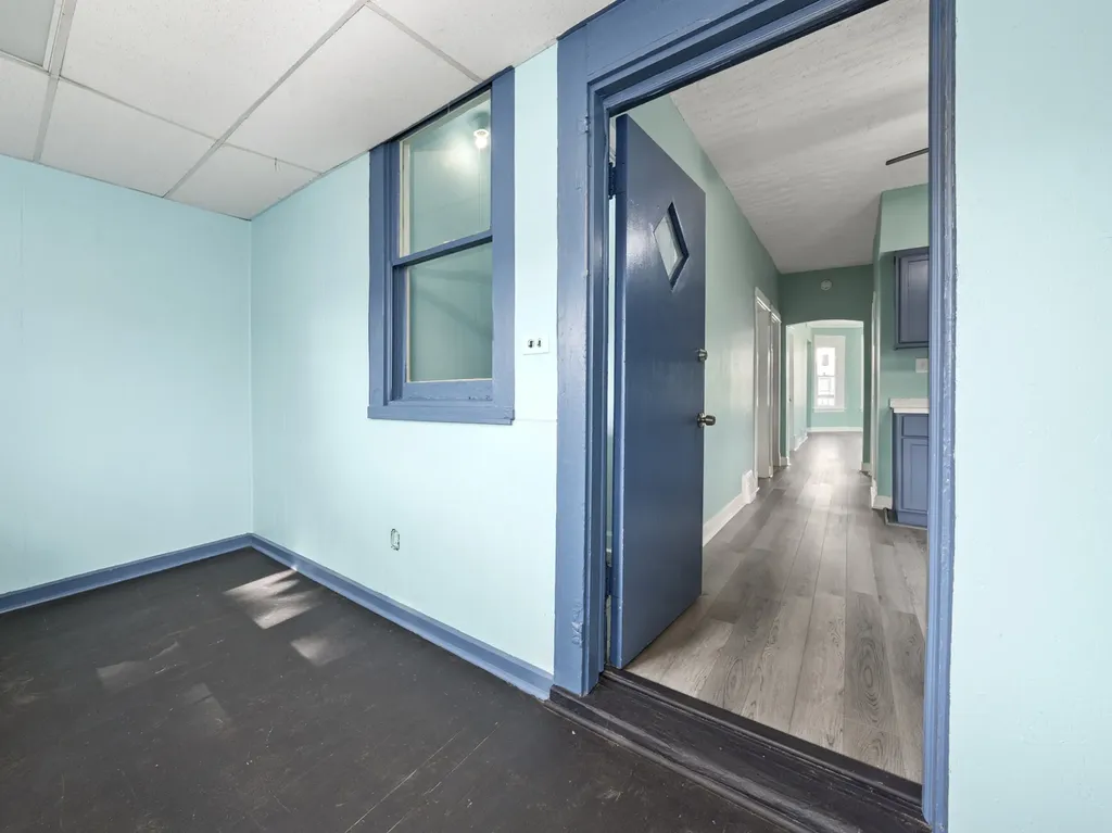 7128 South May Street Chicago IL 60621