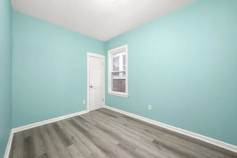 7128 South May Street Chicago IL 60621